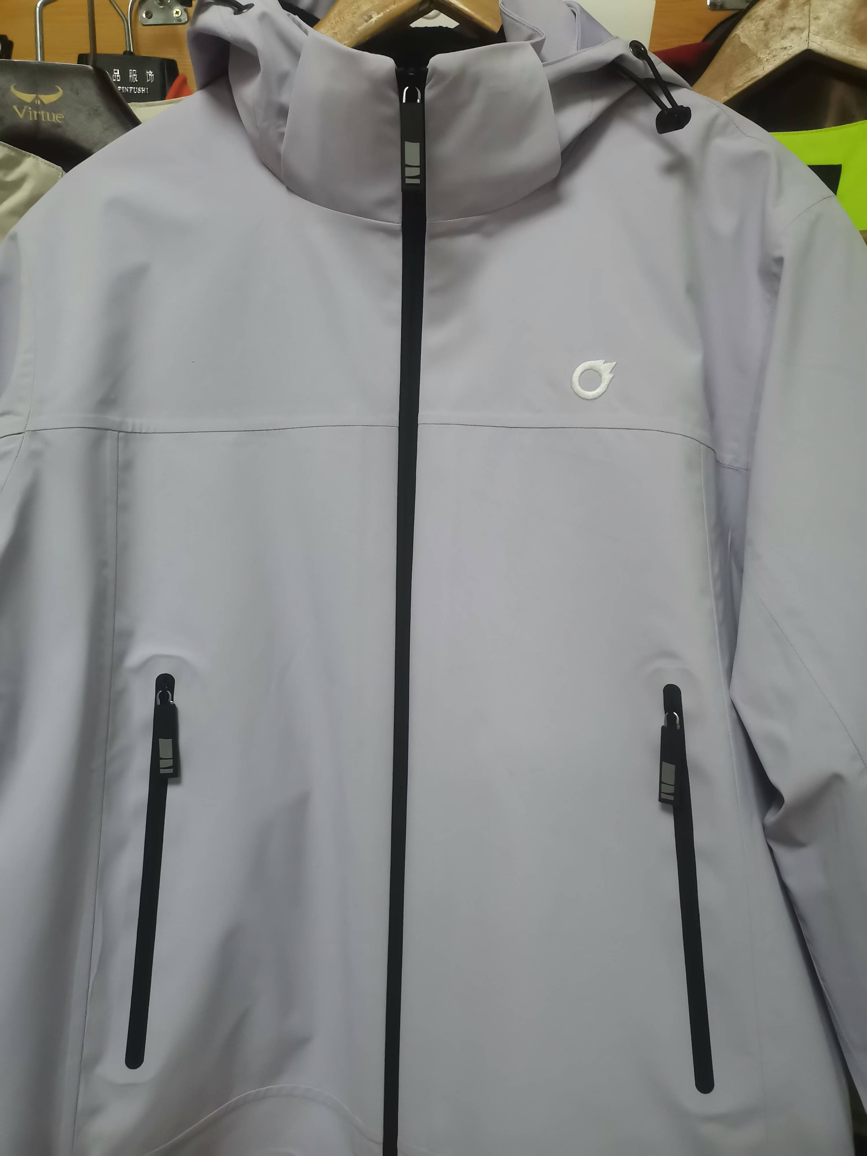 沖鋒衣